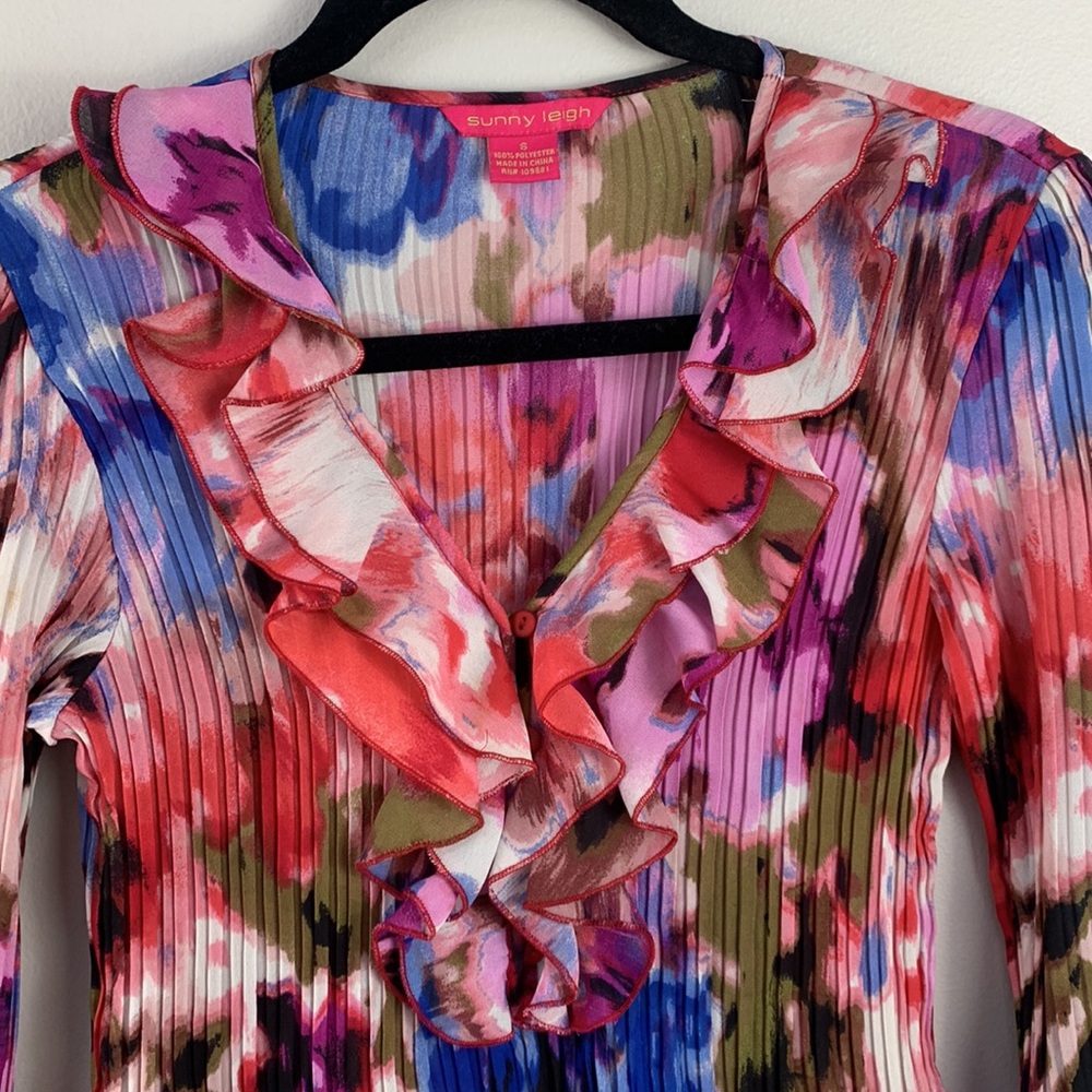 Sunny Leigh Red and Pink Ruffled Sailor Collar Blouse - Picture 4 of 8